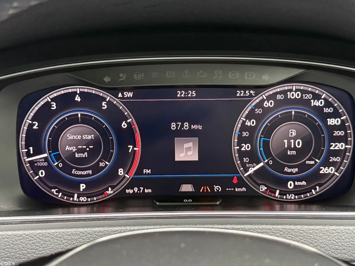 Volkswagen Golf Hatchback, Petrol, 2019, Red