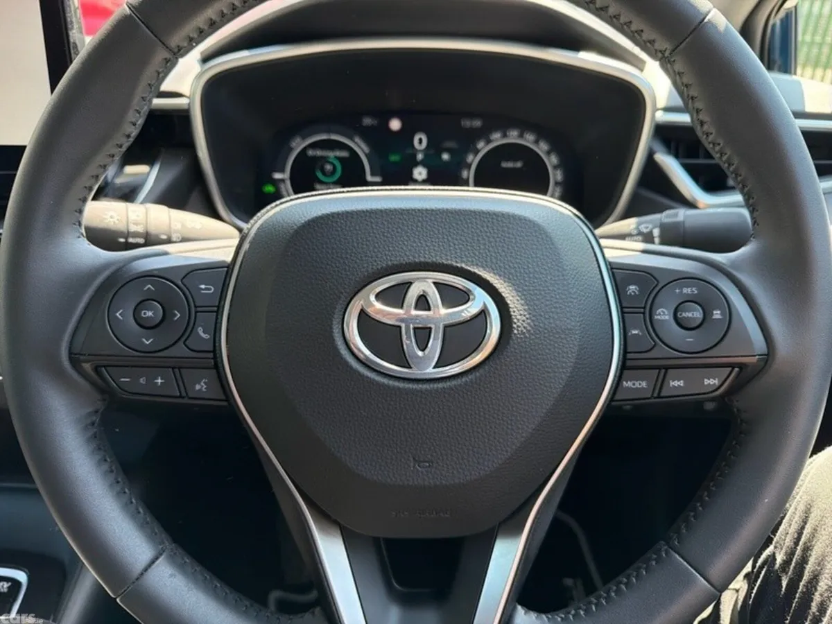Toyota Corolla Saloon, Petrol Hybrid, 2026, Blue