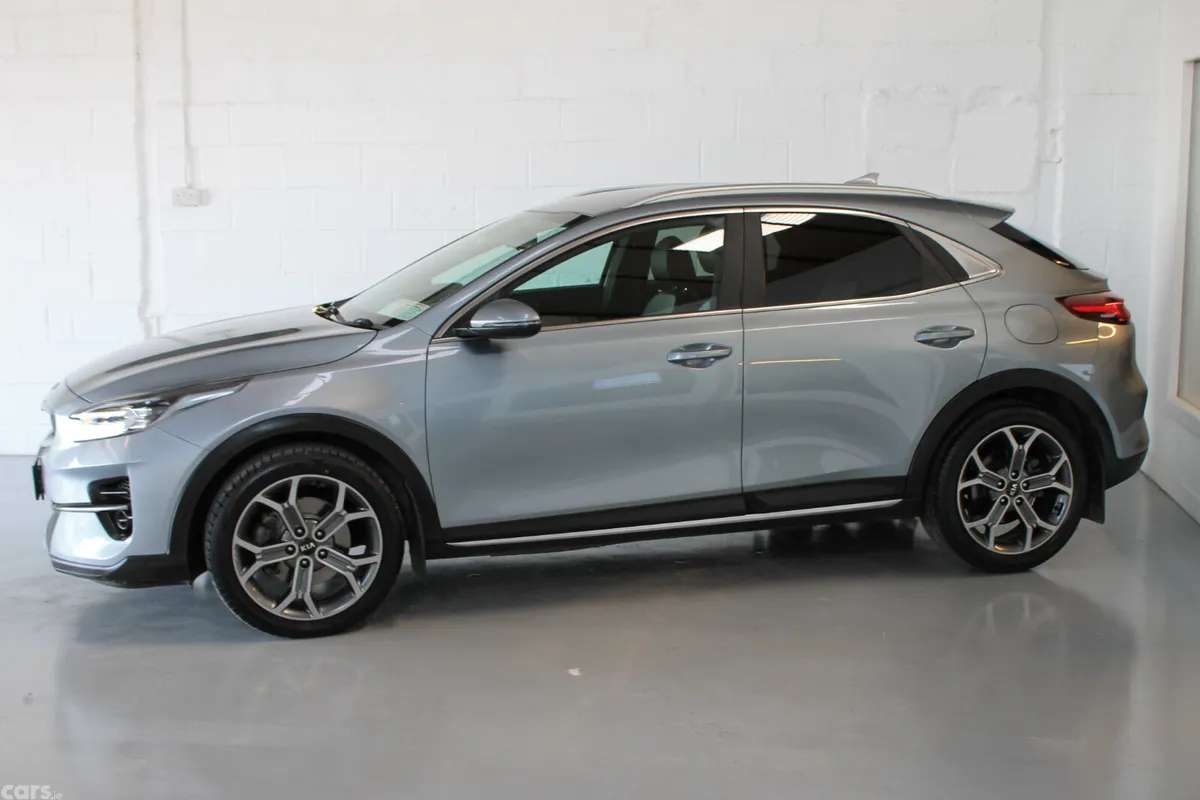 Kia XCeed Hatchback, Diesel, 2021, Grey