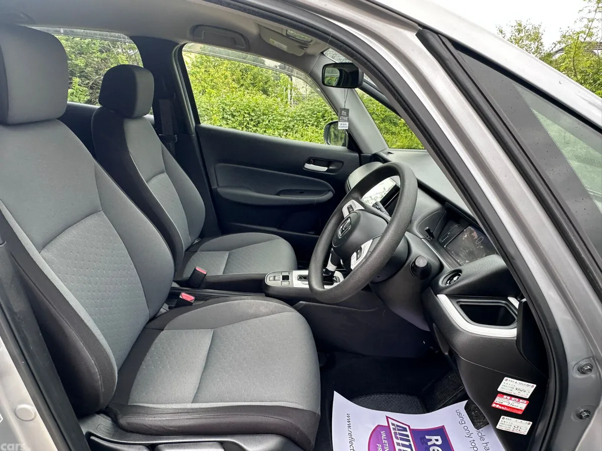 Honda Fit Hatchback, Petrol Hybrid, 2020, Silver