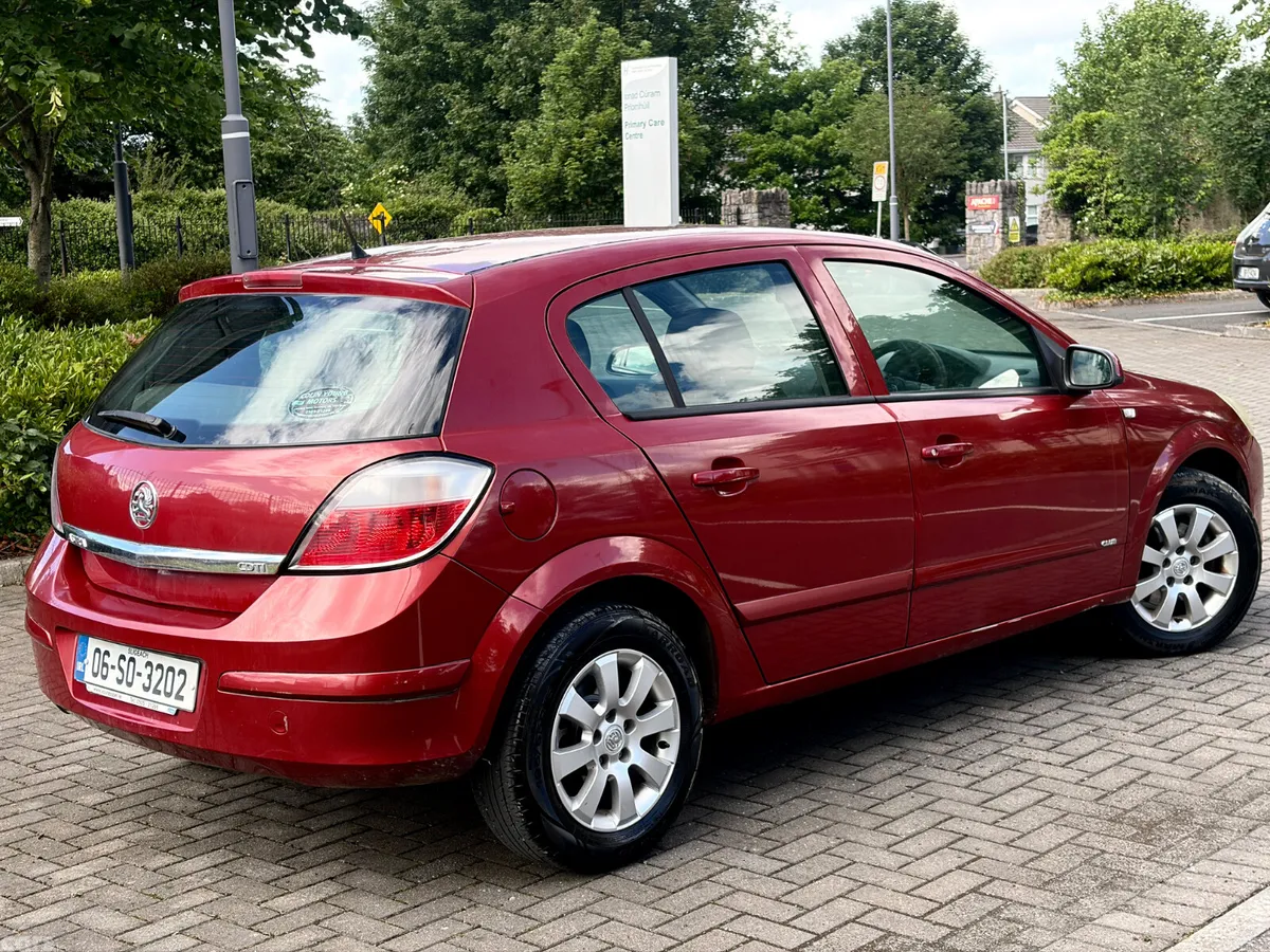 Opel Astra Hatchback, Diesel, 2006, Red