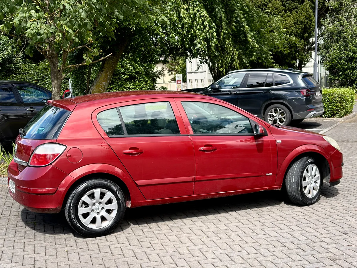 Opel Astra Hatchback, Diesel, 2006, Red