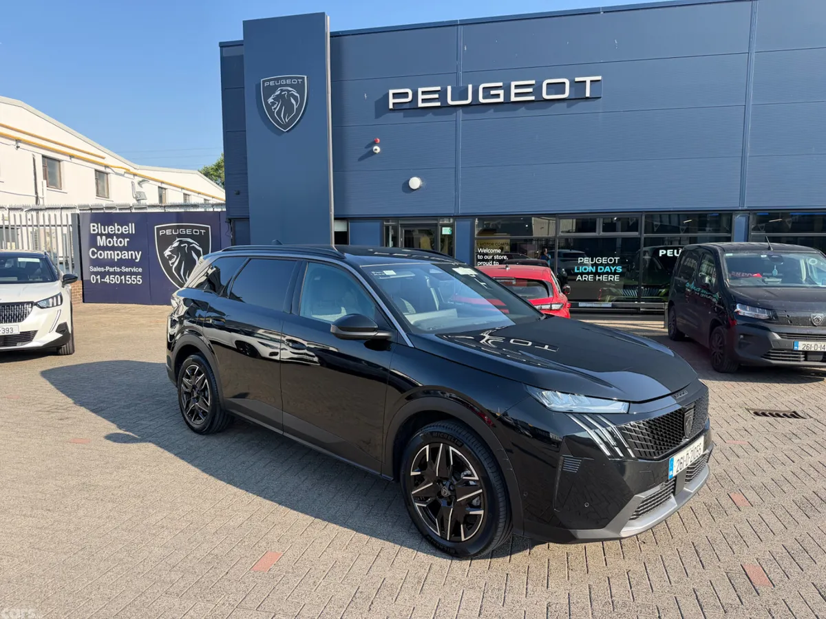Peugeot 5008 MPV, Petrol Hybrid, 2026, Black