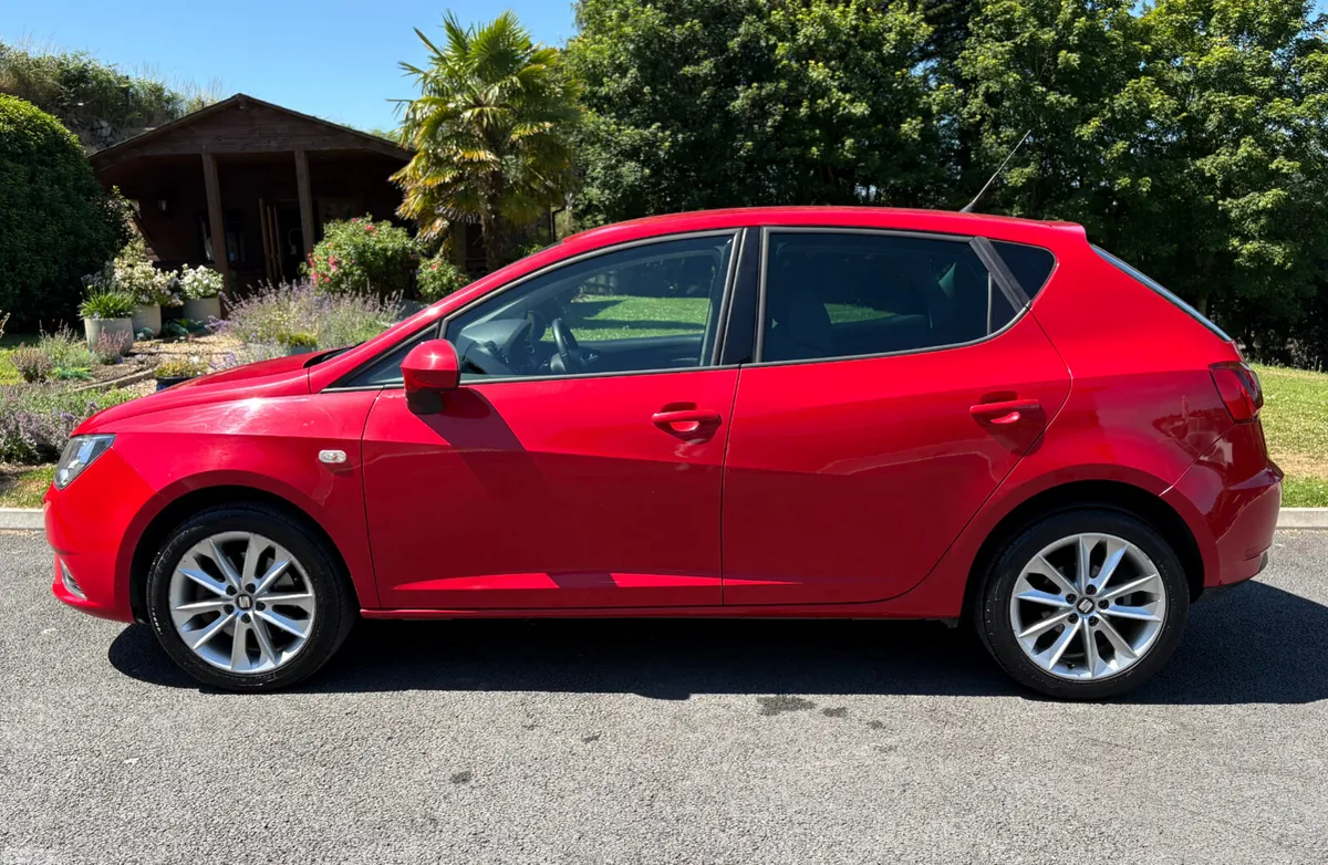 SEAT Ibiza MPV, Petrol, 2016, Red