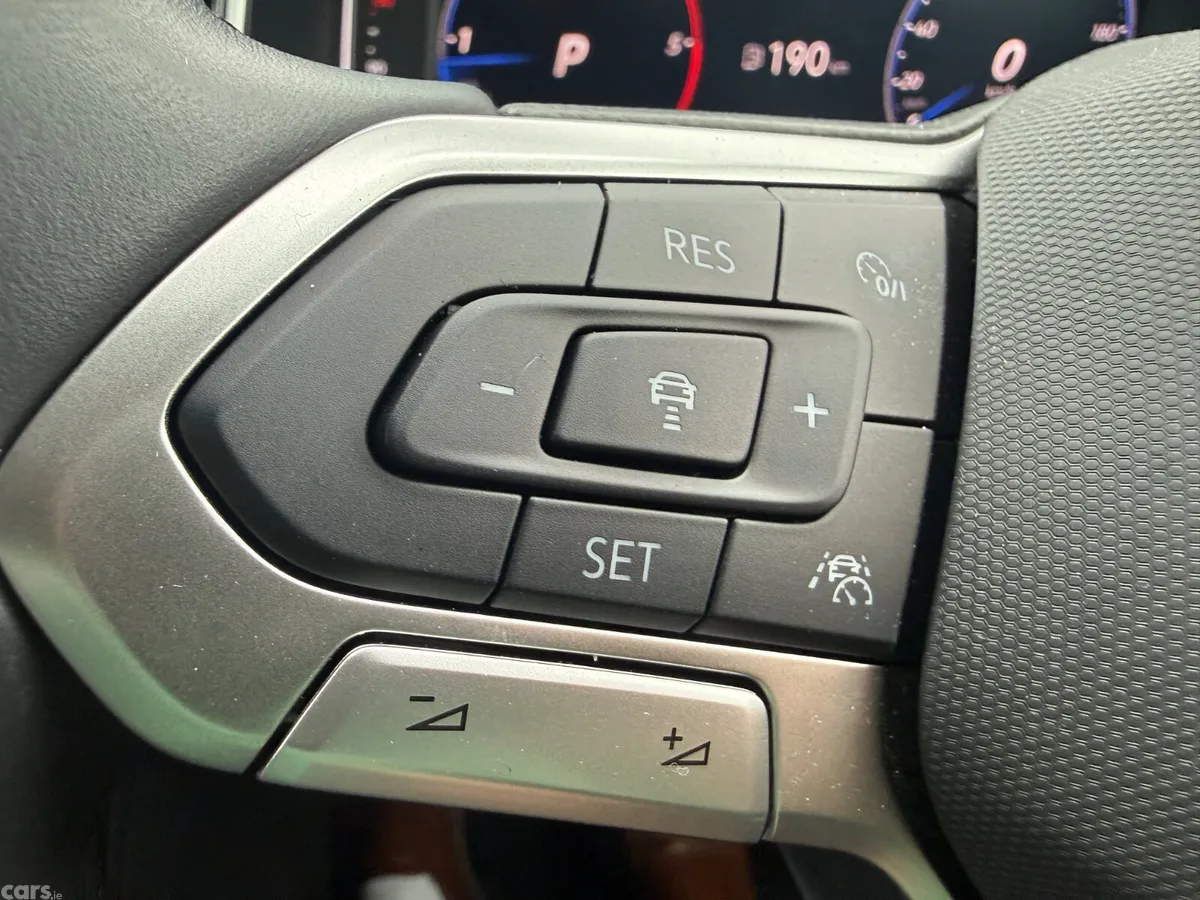 Volkswagen T-Roc SUV, Diesel, 2024, White