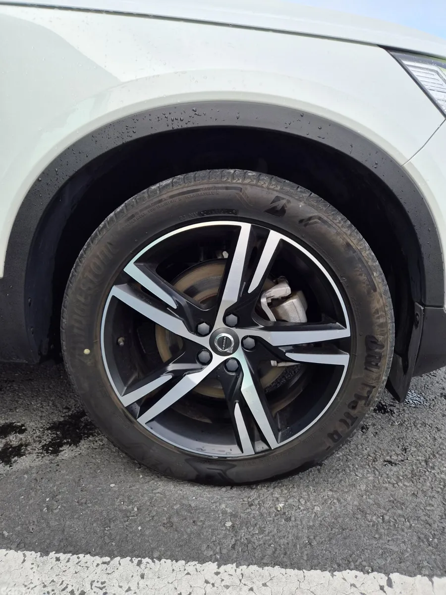 Volvo XC40 SUV, Petrol Hybrid, 2020, White