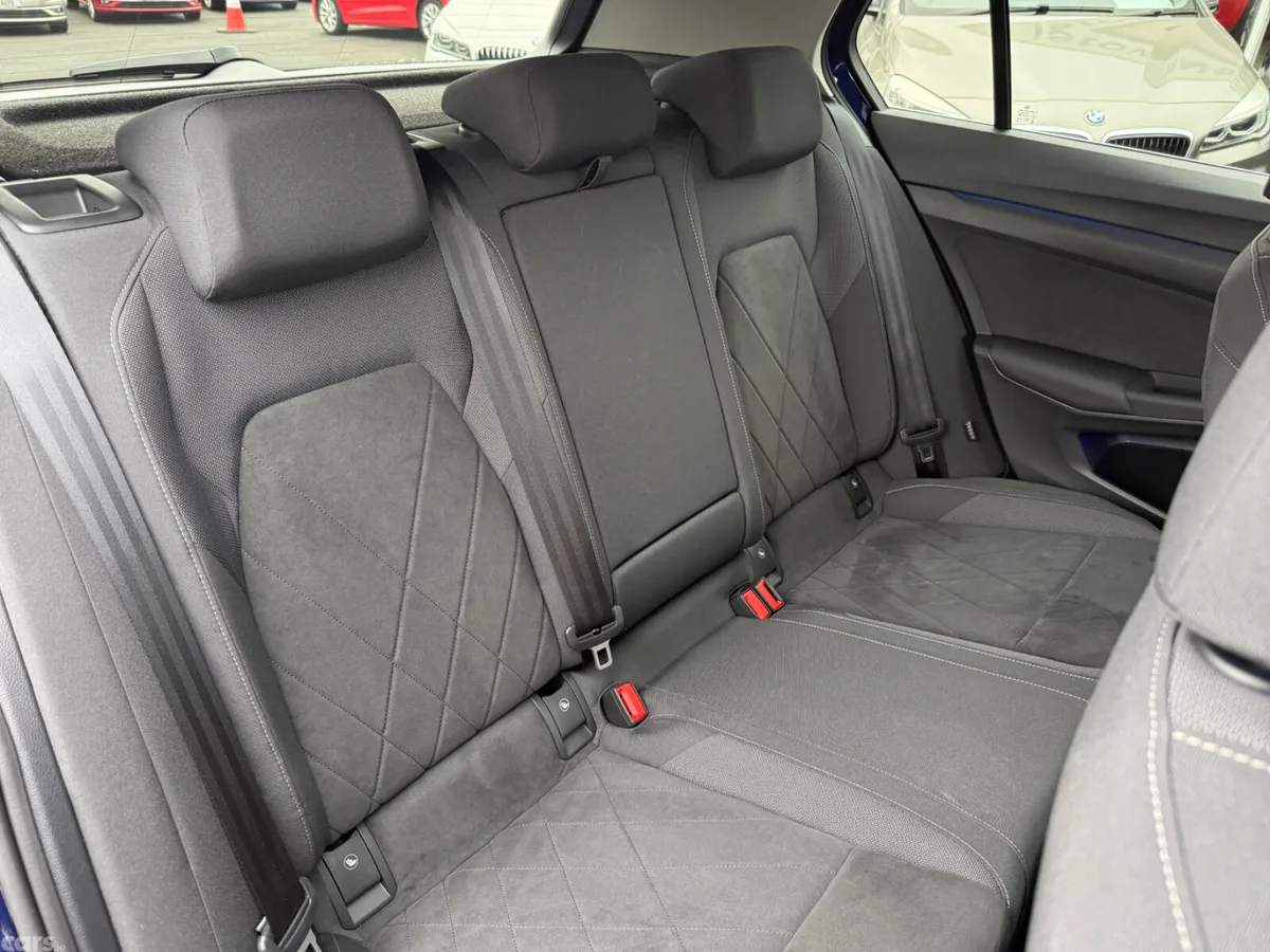 Volkswagen Golf Hatchback, Diesel, 2024, Blue
