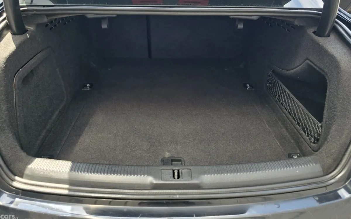 Audi A4 Saloon, Diesel, 2015, Black