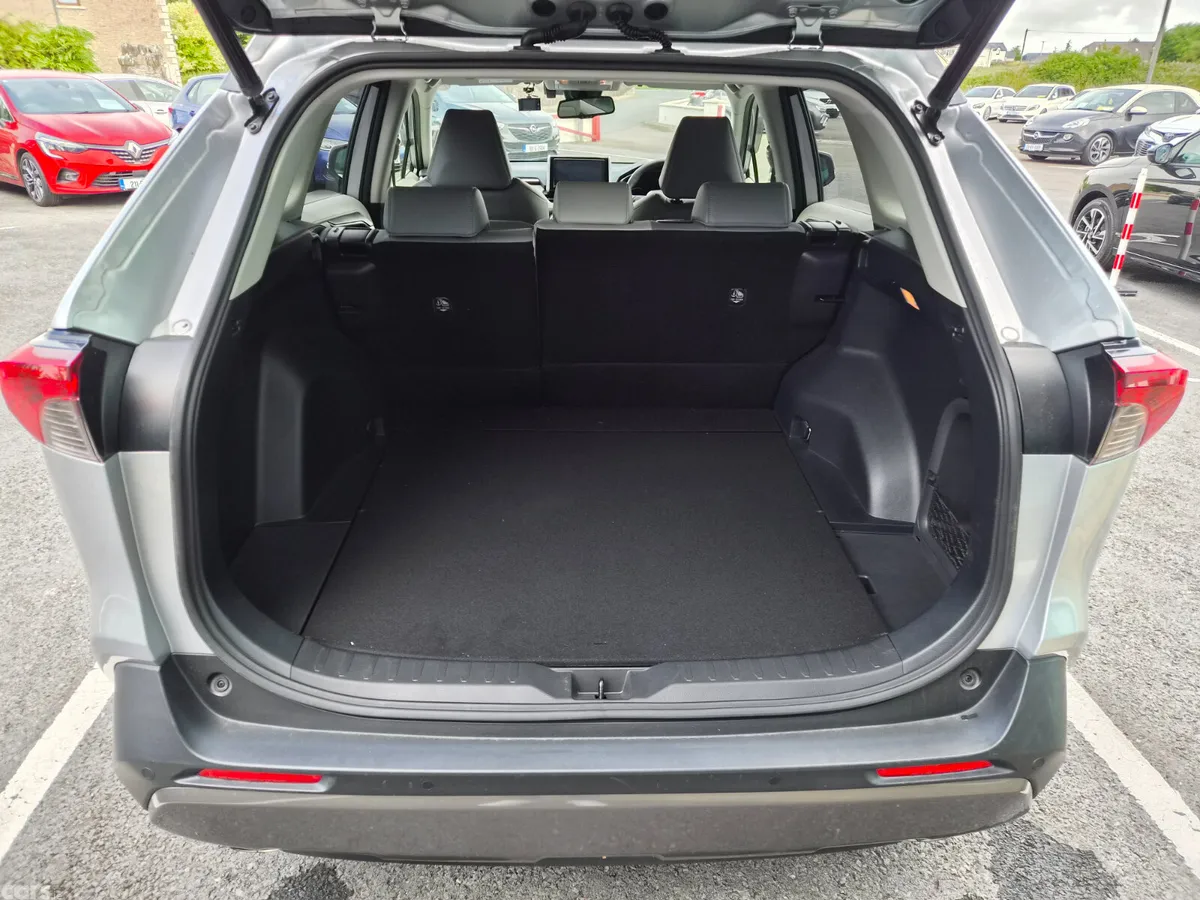 Toyota RAV4 SUV, Petrol Hybrid, 2019, Silver