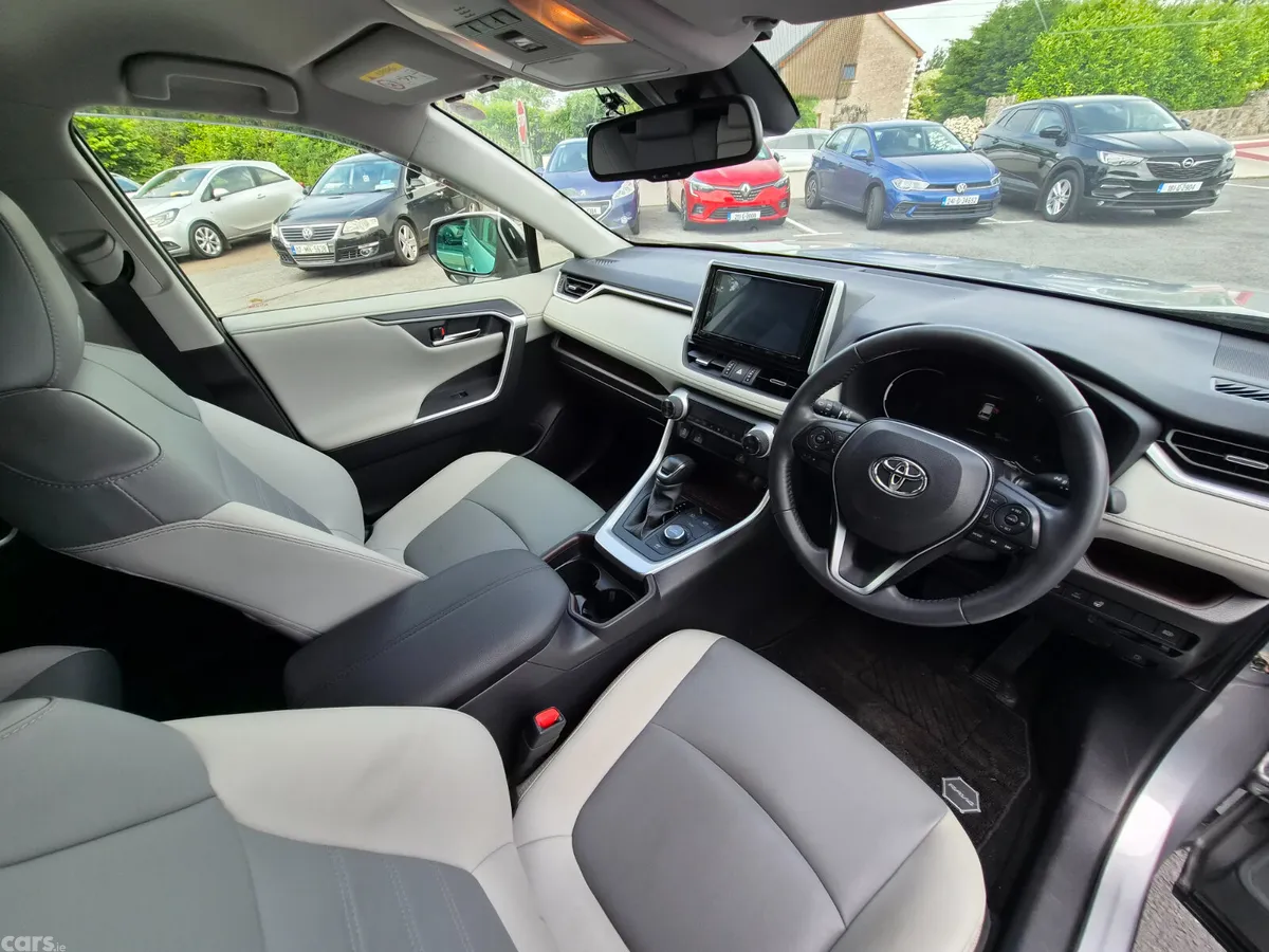 Toyota RAV4 SUV, Petrol Hybrid, 2019, Silver