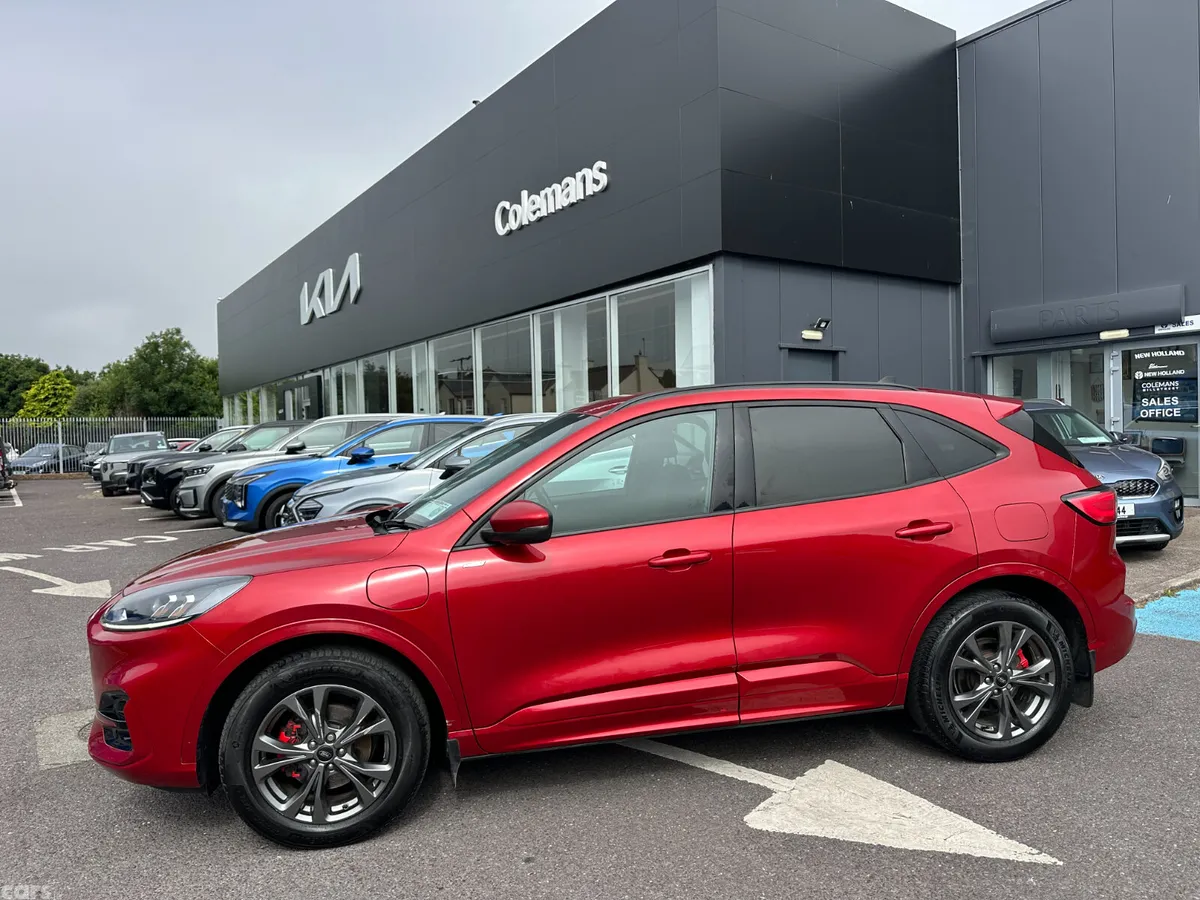 Ford Kuga SUV, Petrol Plug-in Hybrid, 2023, Red