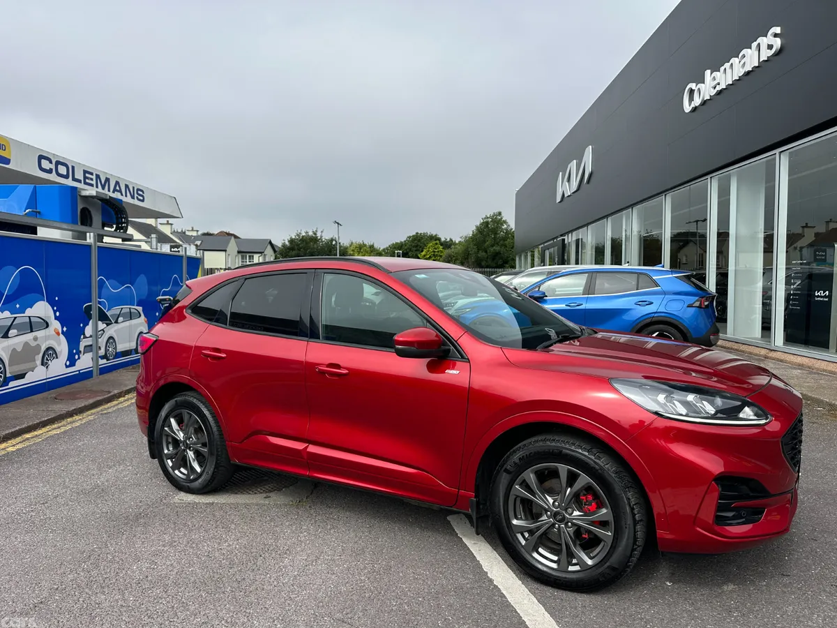 Ford Kuga SUV, Petrol Plug-in Hybrid, 2023, Red