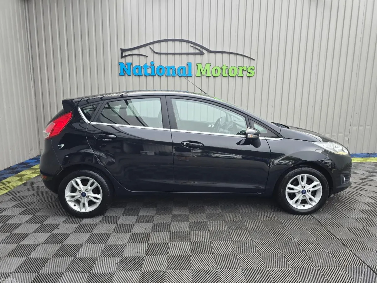 Ford Fiesta Hatchback, Petrol, 2017, Black