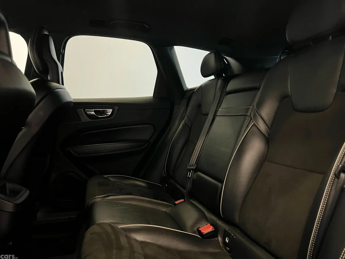 Volvo XC60 SUV, Diesel, 2018, White