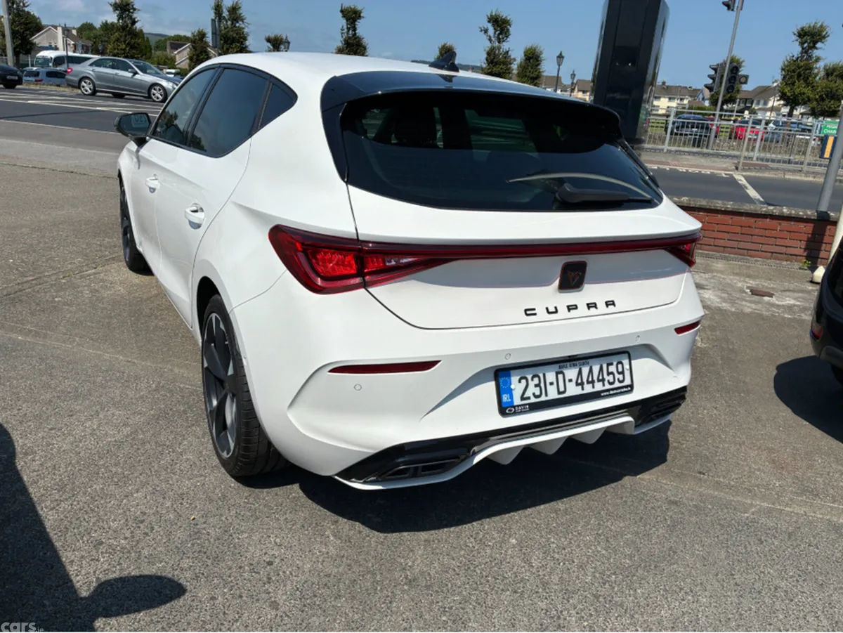 Cupra Leon Estate, Petrol, 2023, White