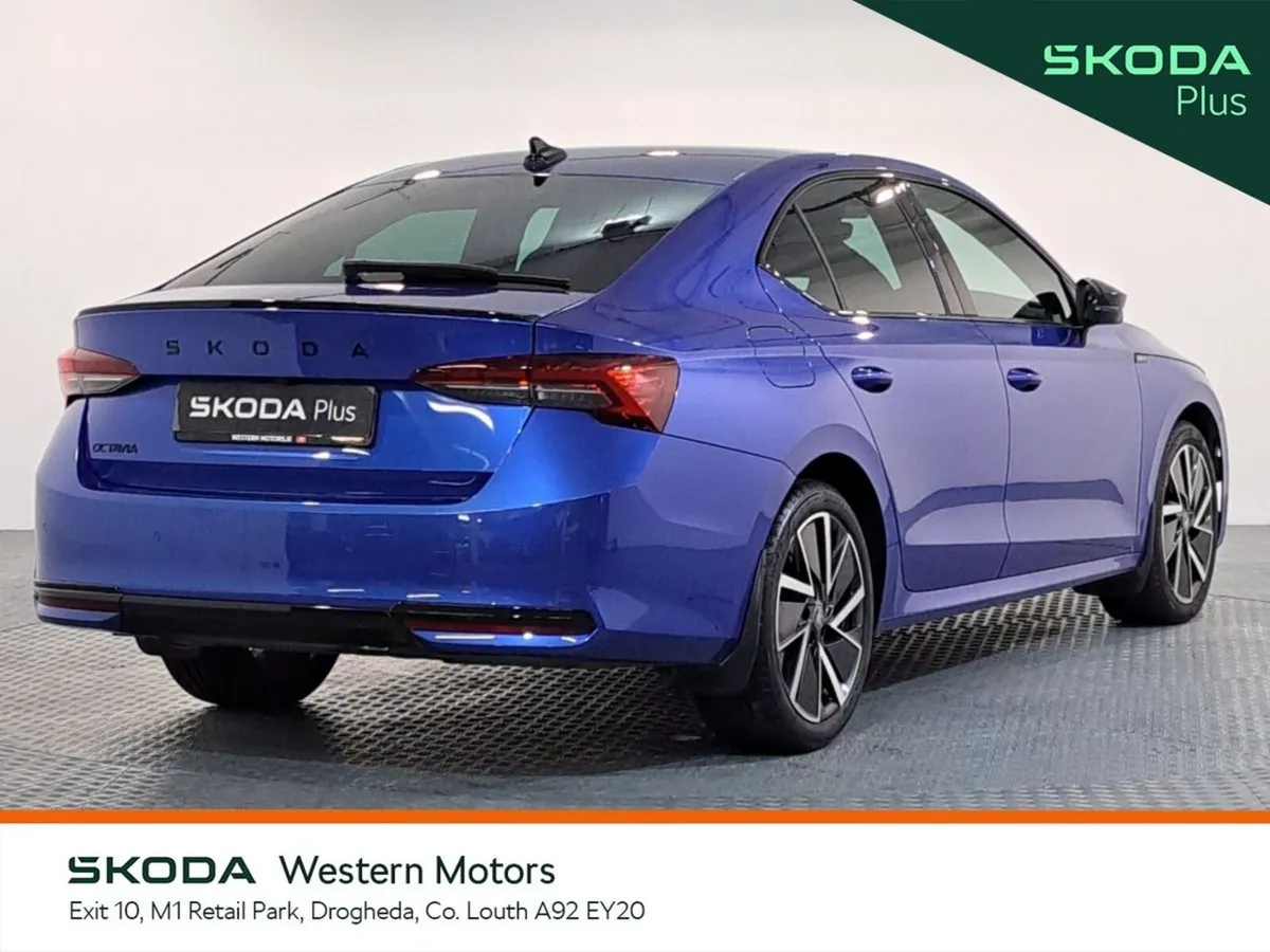 Skoda Octavia Saloon, Petrol, 2025, Blue