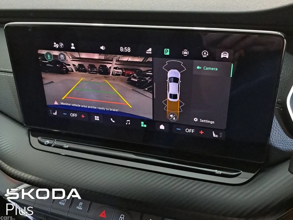 Skoda Octavia Saloon, Petrol, 2025, Blue