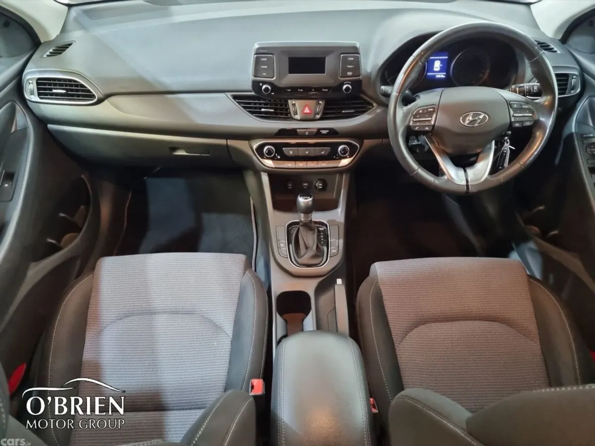 Hyundai i30 Estate, Diesel Hybrid, 2021, Black