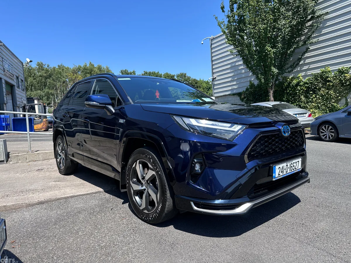Toyota RAV4 SUV, Petrol Hybrid, 2024, Blue