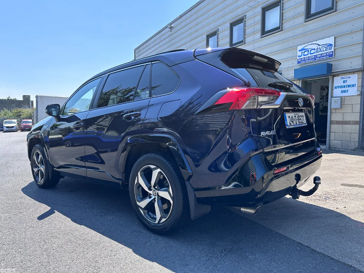 Toyota RAV4 SUV, Petrol Hybrid, 2024, Blue