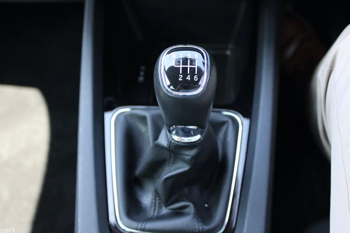 Skoda Octavia Saloon, Petrol, 2022, Red