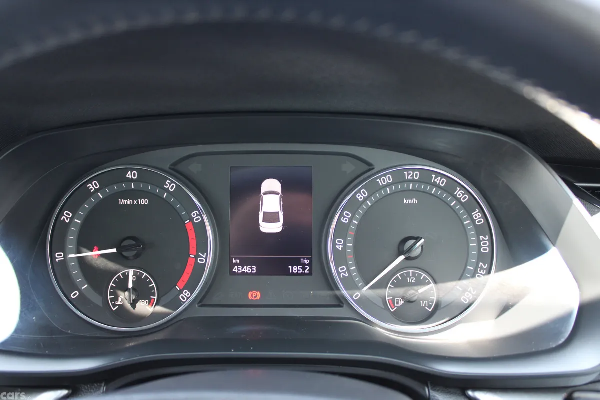Skoda Octavia Saloon, Petrol, 2022, Red