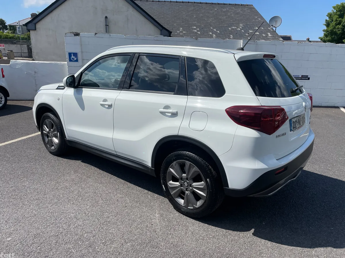 Suzuki Vitara SUV, Petrol Hybrid, 2022, White