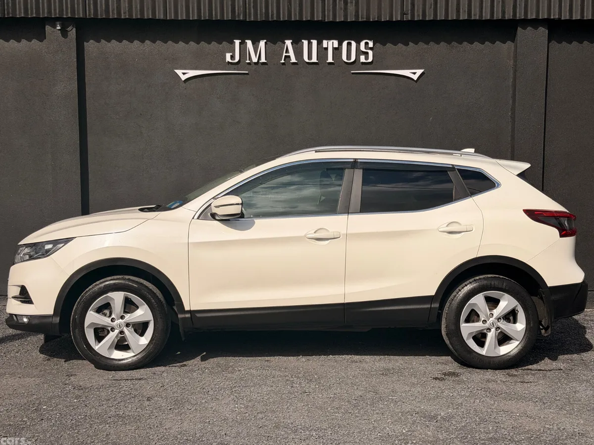 Nissan Qashqai MPV, Diesel, 2018, White