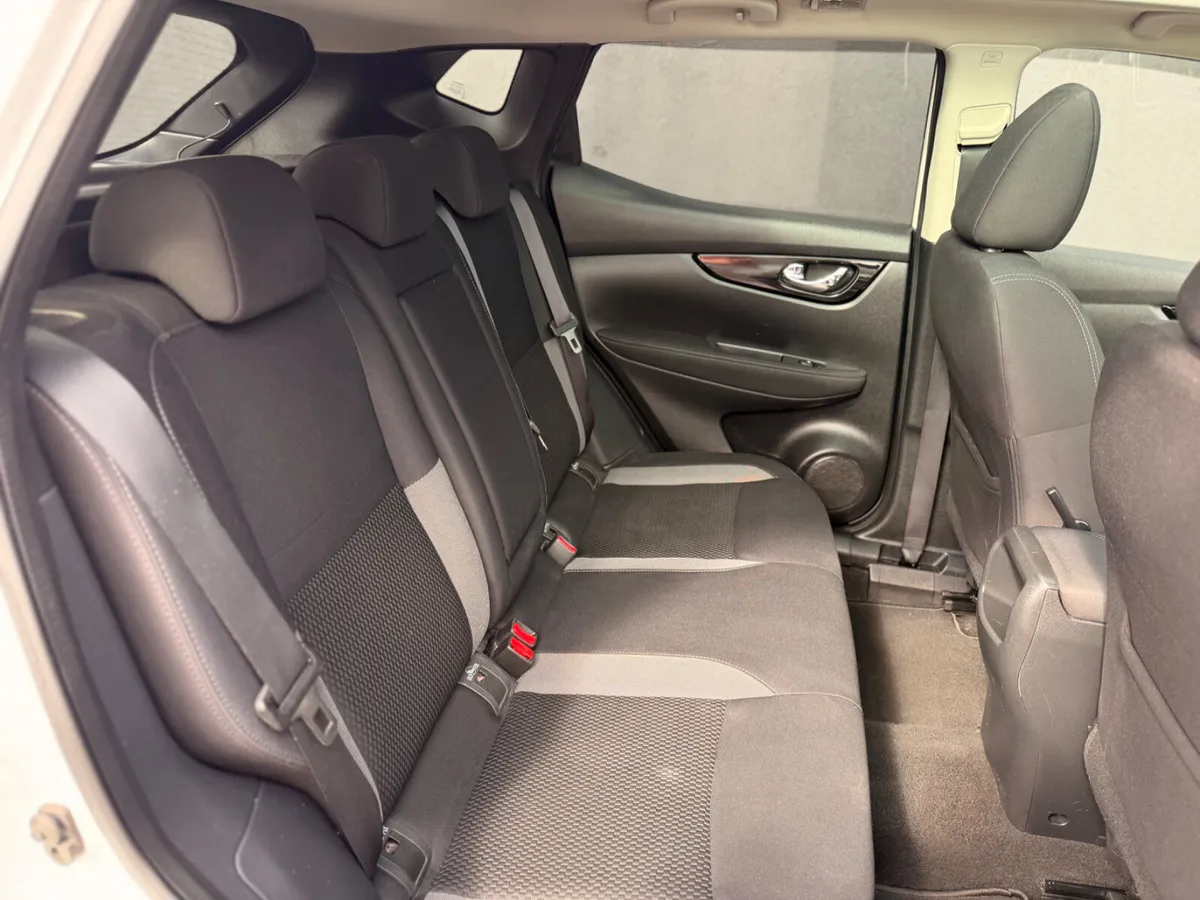 Nissan Qashqai MPV, Diesel, 2018, White