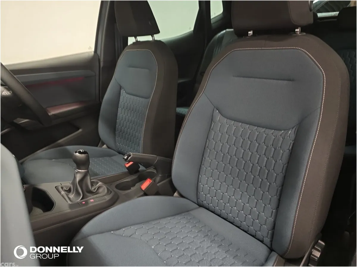 SEAT Arona Hatchback, Petrol, 2026, Grey
