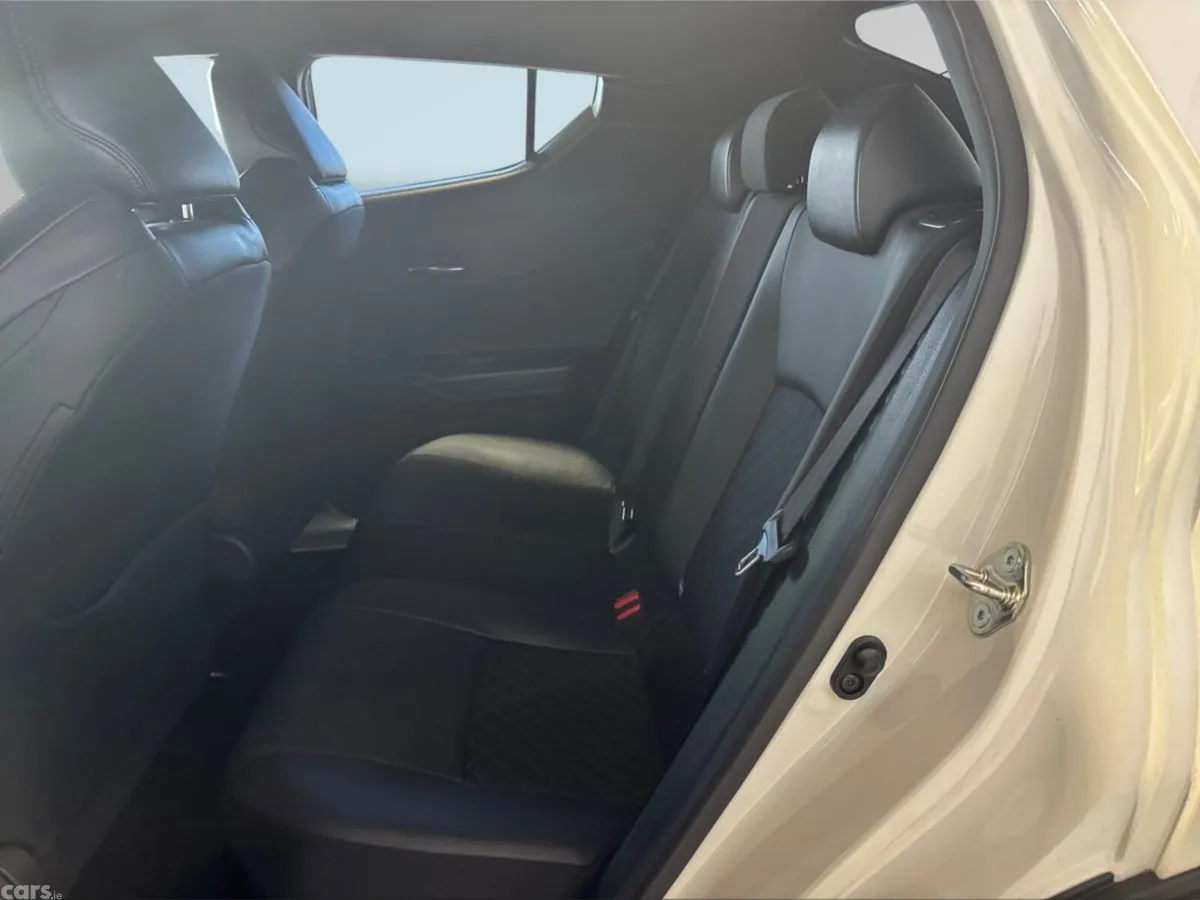 Toyota C-HR SUV, Petrol Hybrid, 2020, 