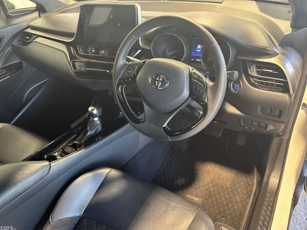 Toyota C-HR SUV, Petrol Hybrid, 2020, 
