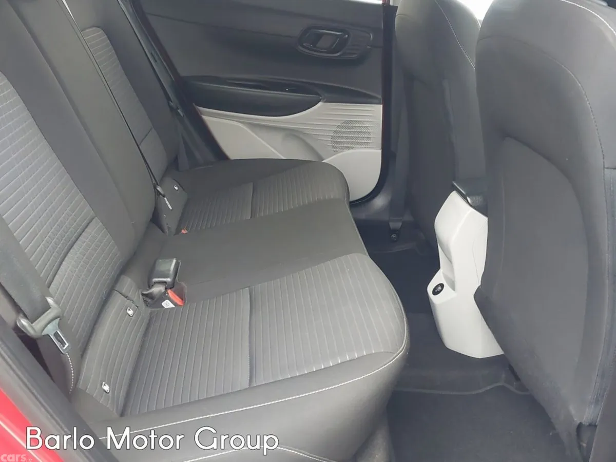 Hyundai i20 Hatchback, Petrol, 2023, Red