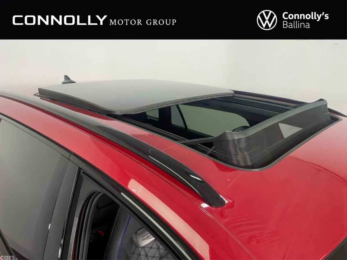 Volkswagen Passat Estate, Petrol Plug-in Hybrid, 2026, Red