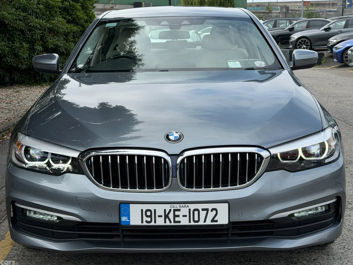 BMW 5-Series Saloon, Petrol Plug-in Hybrid, 2019, Grey