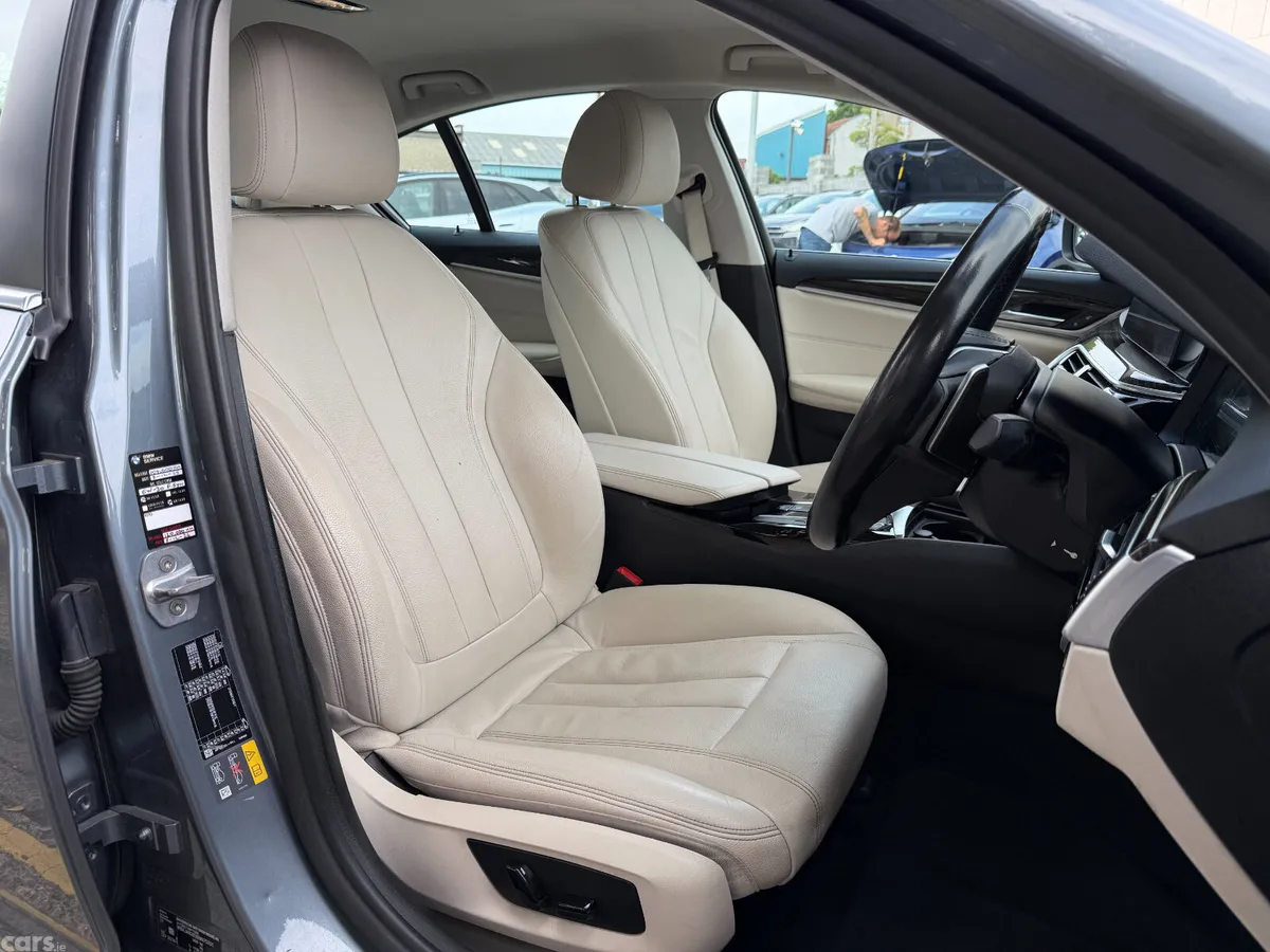 BMW 5-Series Saloon, Petrol Plug-in Hybrid, 2019, Grey