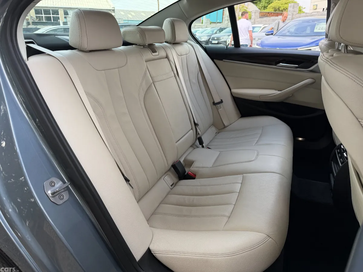 BMW 5-Series Saloon, Petrol Plug-in Hybrid, 2019, Grey