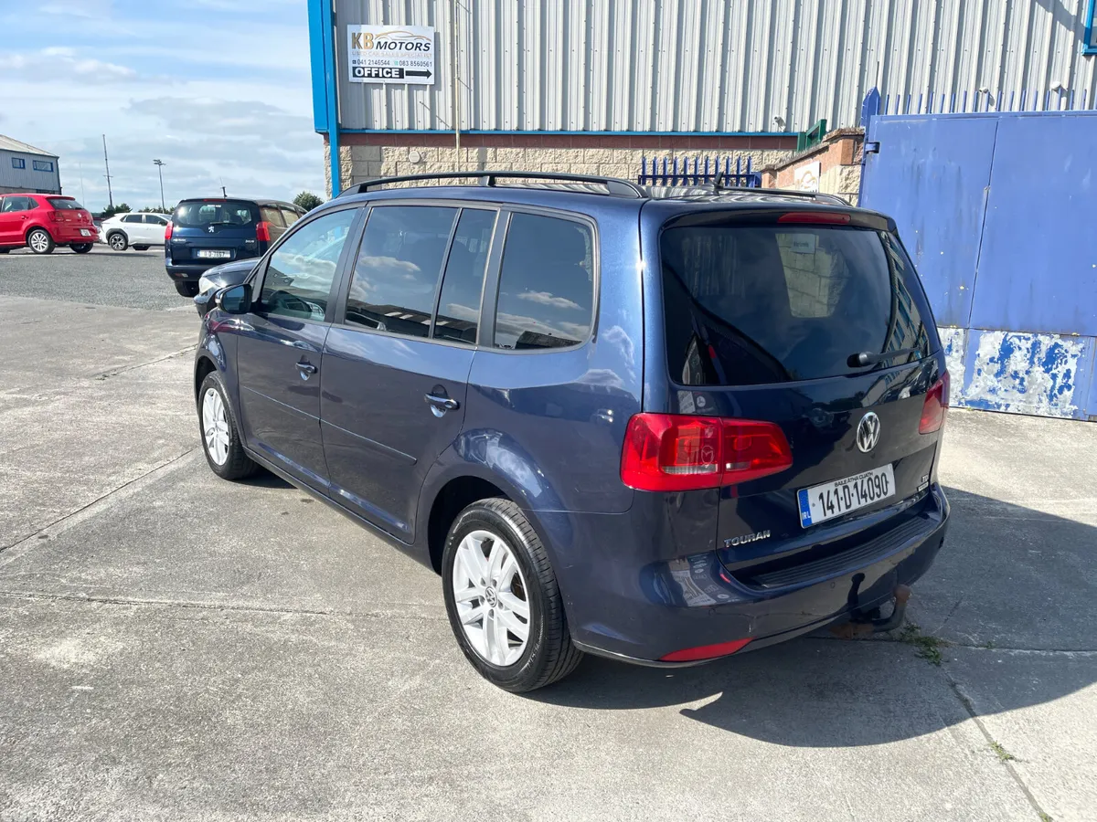 Volkswagen Touran MPV, Diesel, 2014, Blue