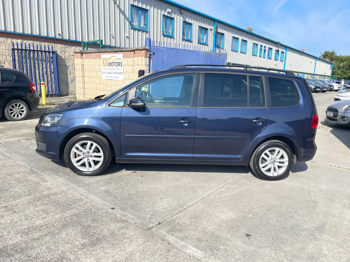 Volkswagen Touran MPV, Diesel, 2014, Blue