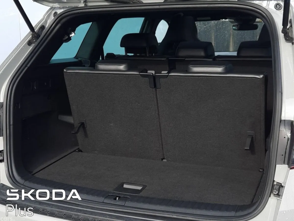Skoda Kodiaq MPV, Diesel, 2023, Grey
