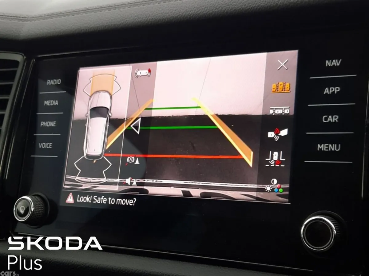 Skoda Kodiaq MPV, Diesel, 2023, Grey