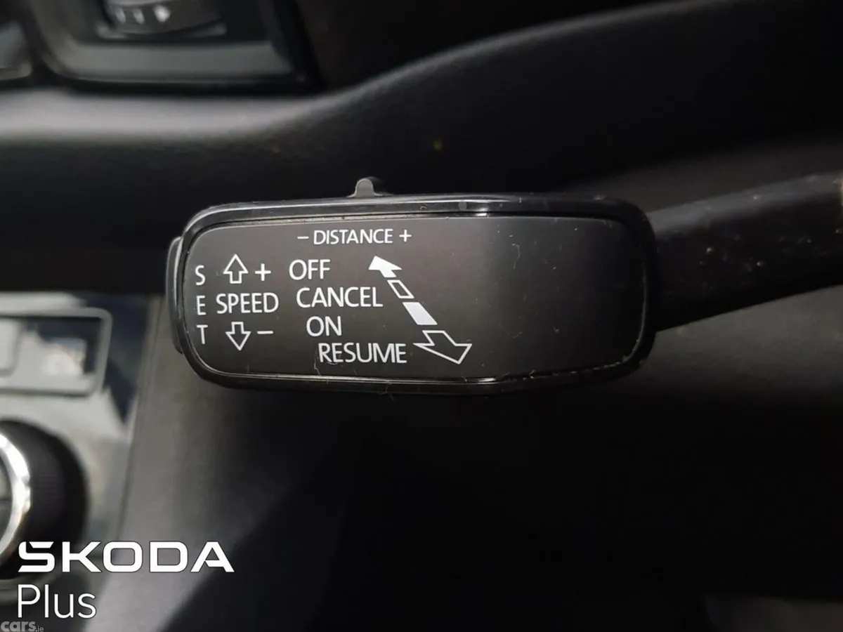 Skoda Kodiaq MPV, Diesel, 2023, Grey