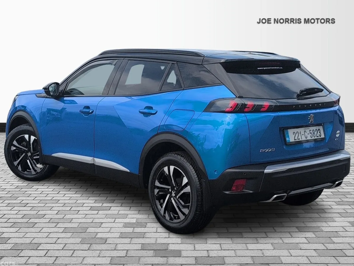 Peugeot 2008 MPV, Petrol, 2022, Blue