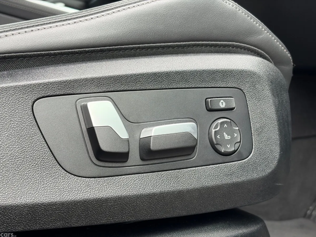 BMW X5 Estate, Petrol Plug-in Hybrid, 2025, Black