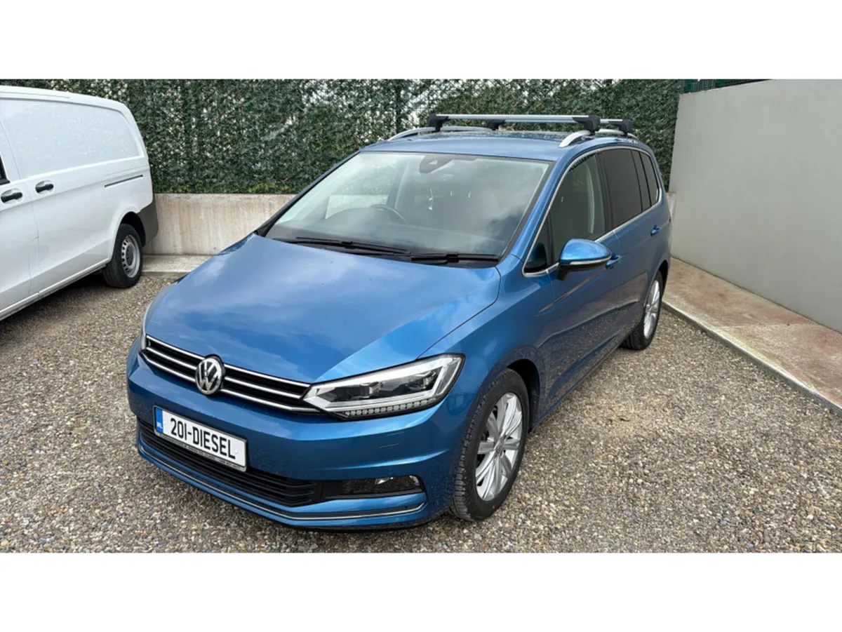 Volkswagen Touran MPV, Diesel, 2020, Blue