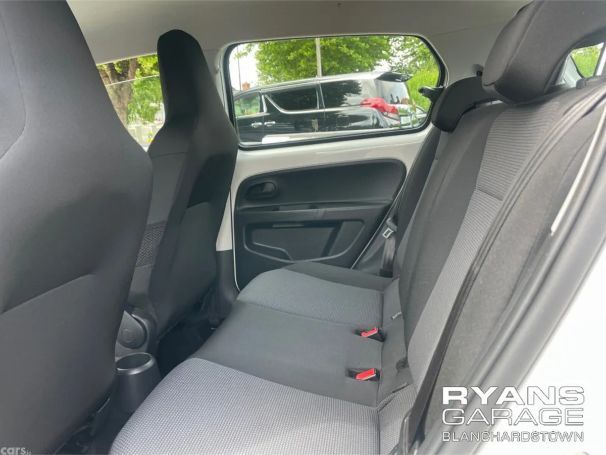 Skoda Citigo Hatchback, Petrol, 2016, White