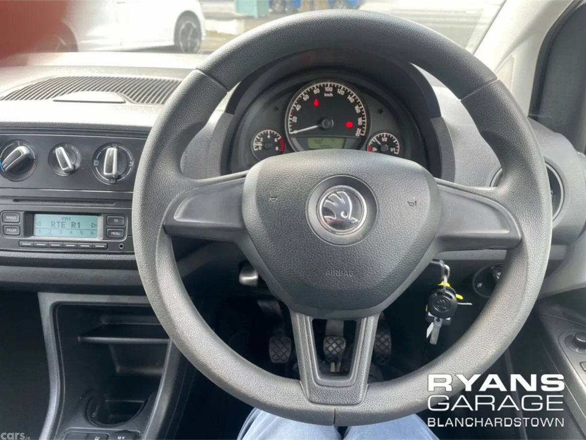 Skoda Citigo Hatchback, Petrol, 2016, White