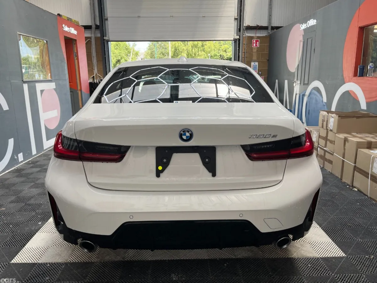 BMW 3-Series Saloon, Petrol Plug-in Hybrid, 2024, White