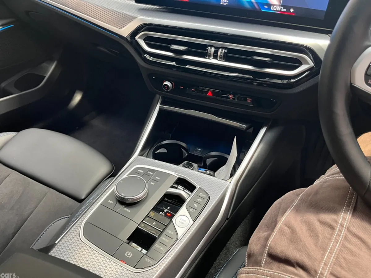 BMW 3-Series Saloon, Petrol Plug-in Hybrid, 2024, White