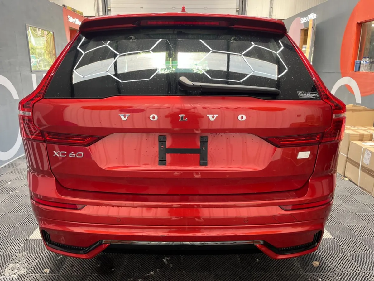 Volvo XC60 SUV, Petrol Plug-in Hybrid, 2024, Red